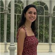 Estudiante de universidad imparte clases a niños/as de primaria, ESO y bachillerato